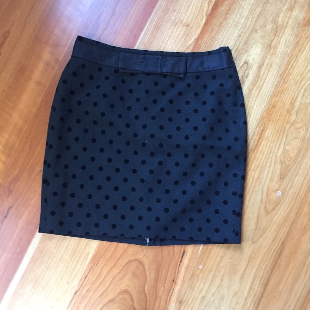 Black skirt